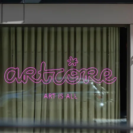 Artcore 4*