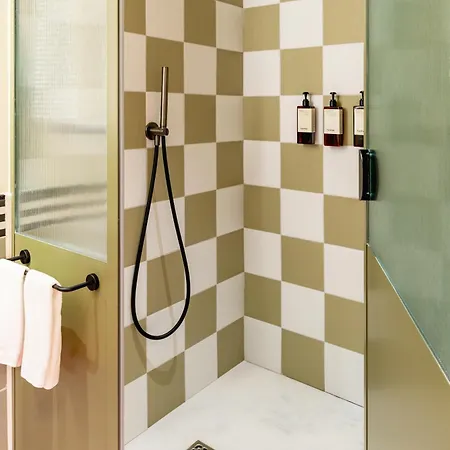 Artcore 4* 波尔图